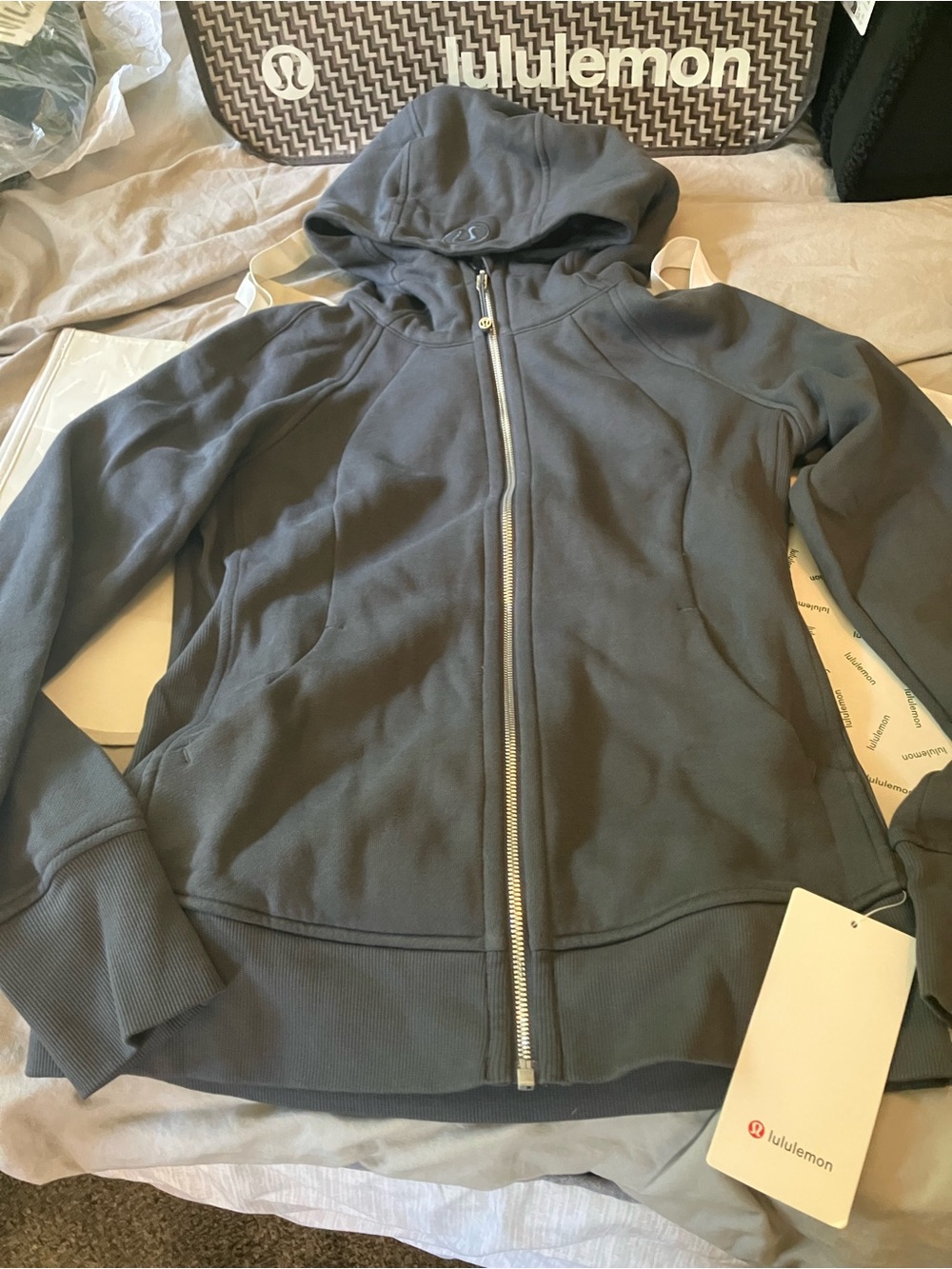 NWT Lululemon Scuba Full-Zip Hoodie, Sz 8, Coal/Mirror Silver